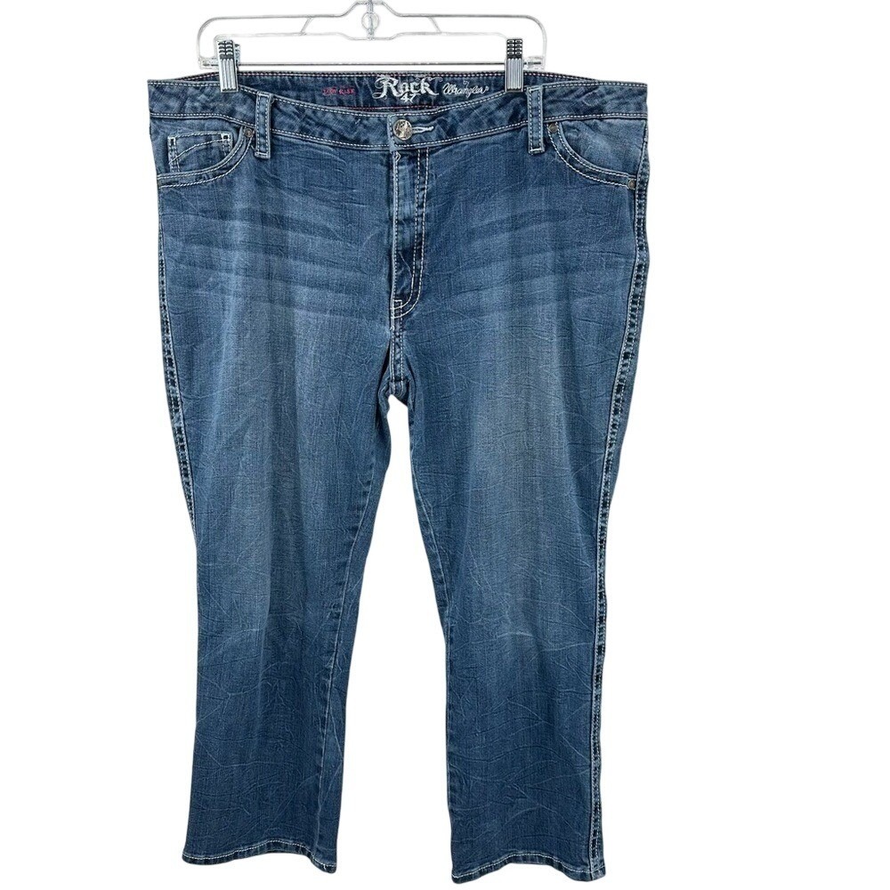 Rock 47 by Wrangler Women 35x26 Low Rise Embroidered Capri Jeans Blue Western